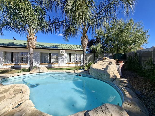 3 Bedroom Property for Sale in Prince Alfred Hamlet Western Cape